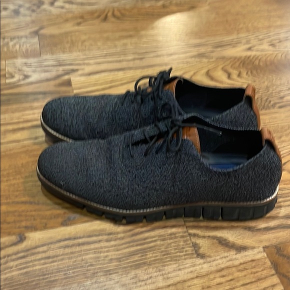 Cole Han Men's Gray Knit Shoes - Picture 2 of 3